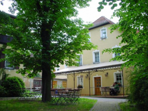 Gast- und Pensions-Haus Hodes  Рудольштадт